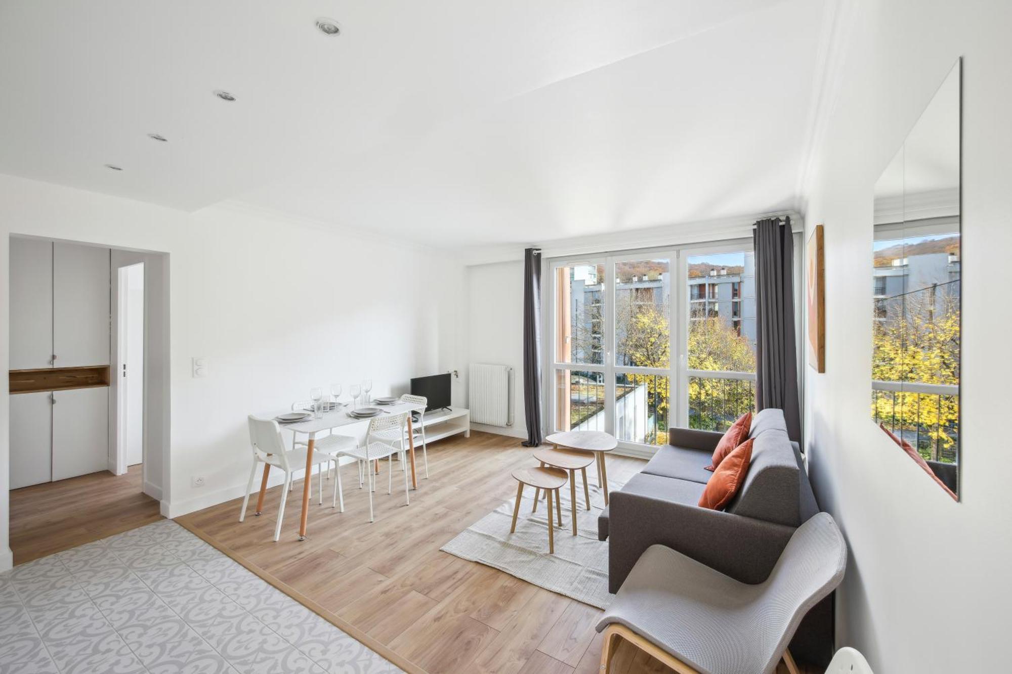Chic Apart With Parking Apartment Chaville Exterior photo